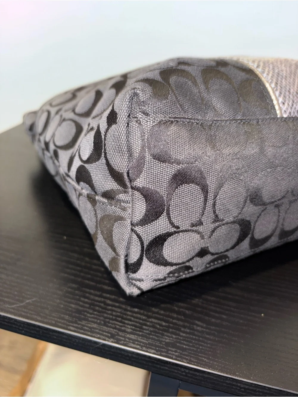 Coach F26706 Signature Gray Black Tote Shoulder Bag Snake Print Stripe